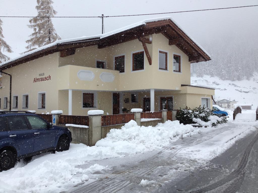 Haus Almrausch Apartamento Sölden Exterior foto