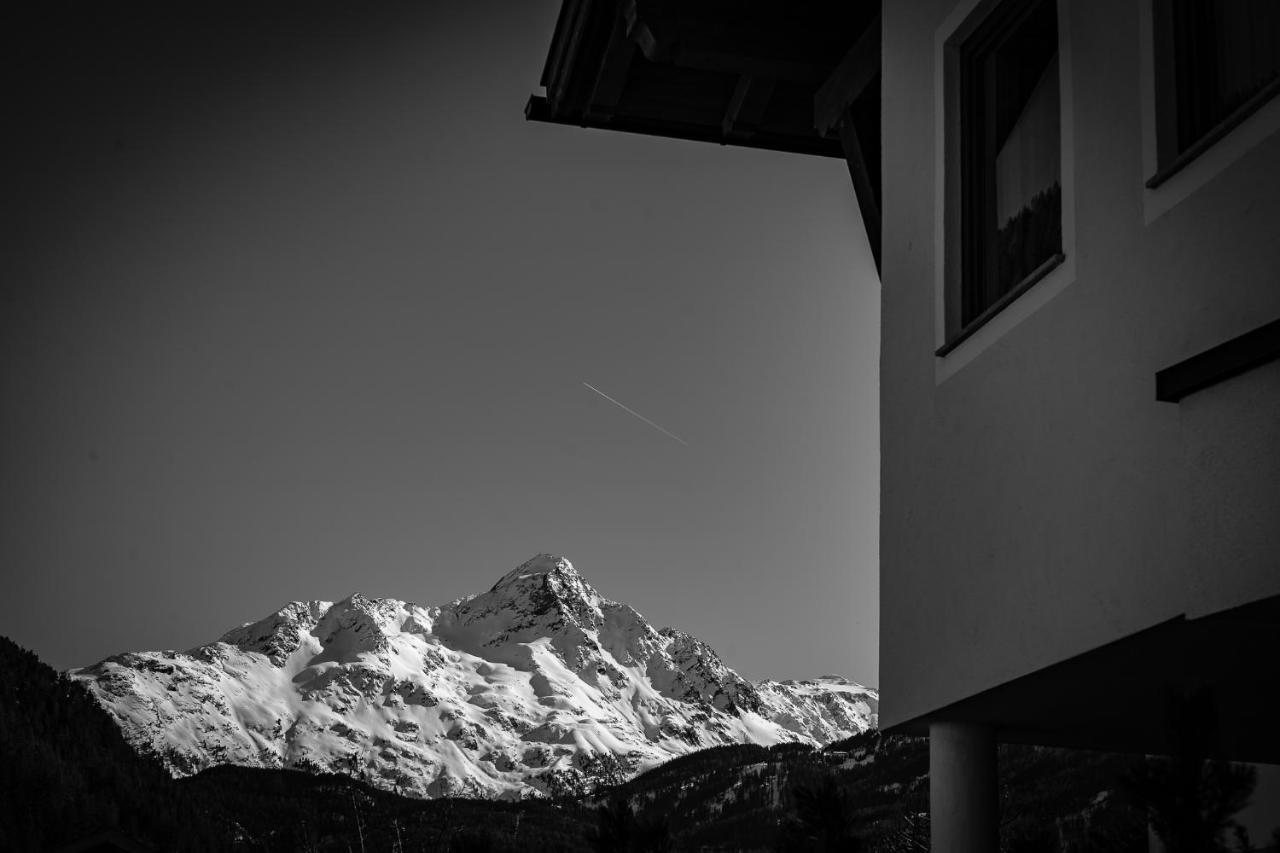 Haus Almrausch Apartamento Sölden Exterior foto