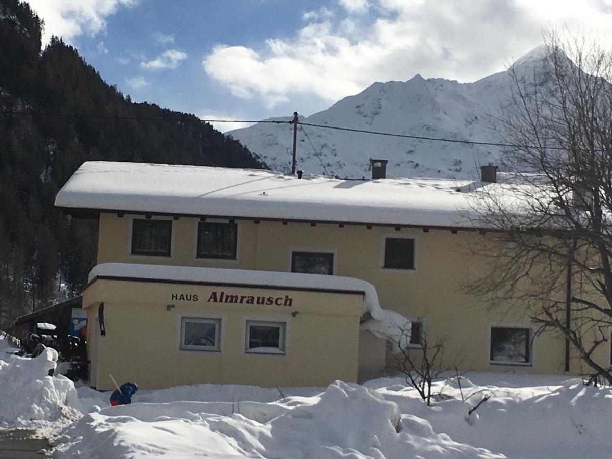 Haus Almrausch Apartamento Sölden Exterior foto